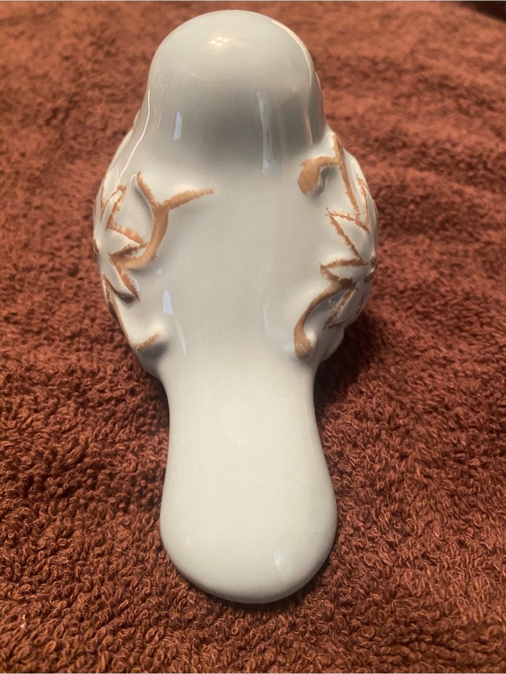 Decorative Ceramic Bird Figurine with Gold Floral Accents - Picture 4 of 4